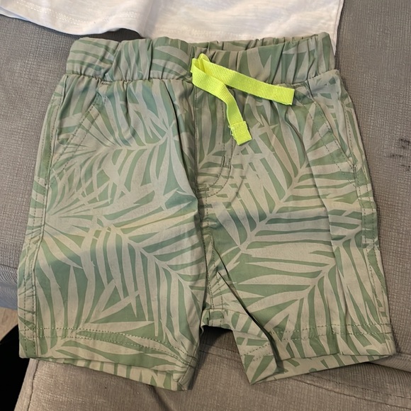 NWT 3-6 month shirt and shorts outfit - Picture 4 of 4